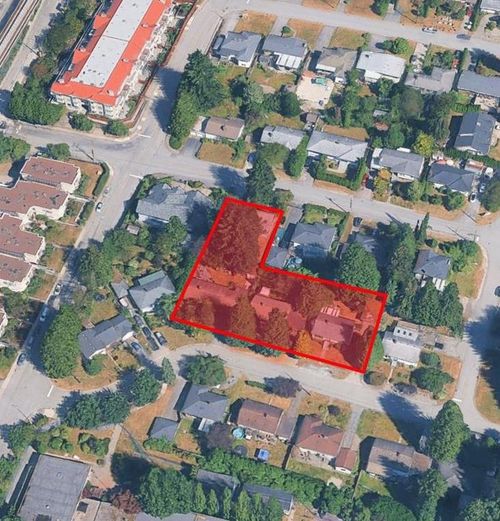 521 Brookmere Ave, Coquitlam, BC, V3J1W8 | Card Image