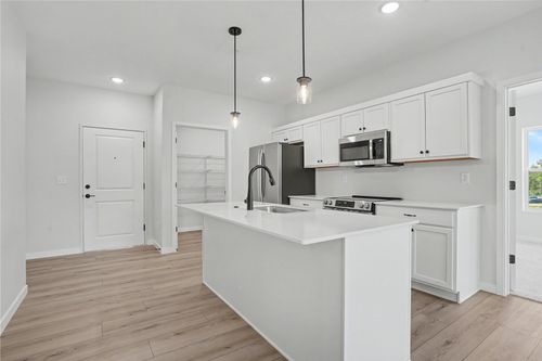 202-4428 Deer Creek Rd, Iowa City, IA, 52246-4002 | Card Image