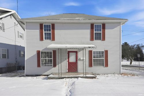 725 S Main St, Kendallville, IN, 46755-2143 | Card Image