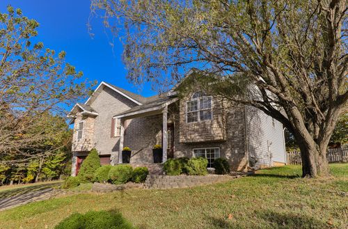 1107 E Robin St, Ozark, MO, 65721-9312 | Card Image
