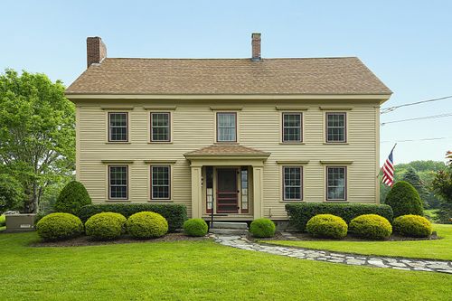 29 Town Hall Rd, Edgecomb, ME, 04556-3125 | Card Image