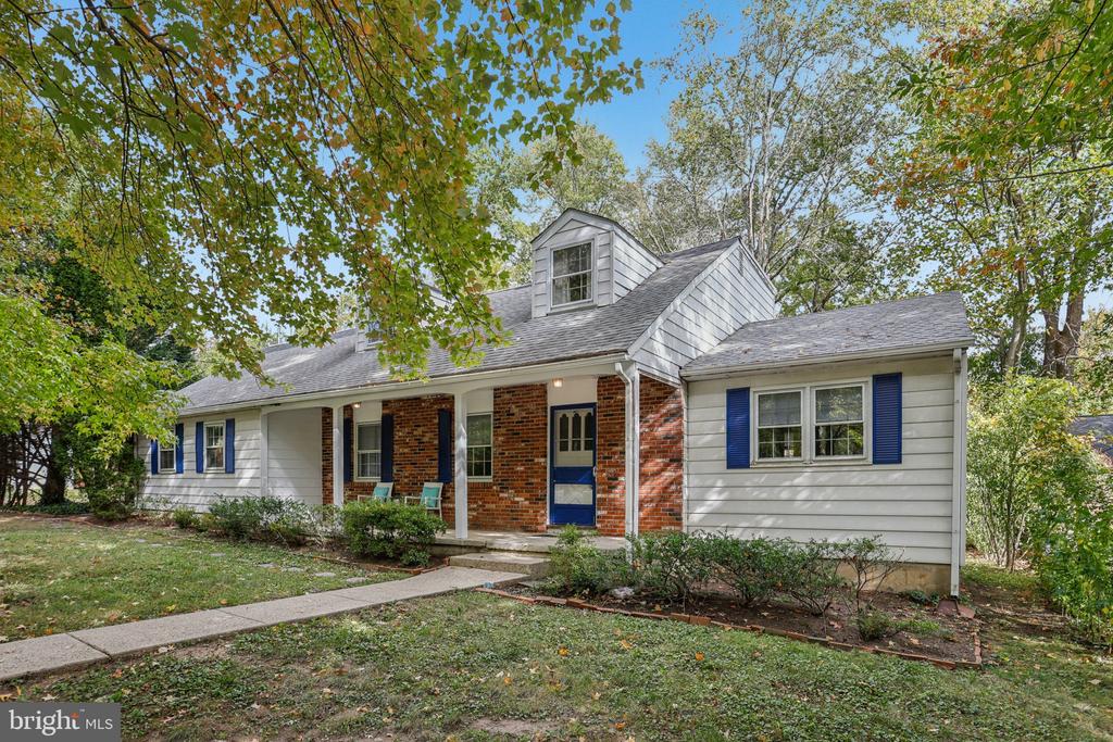 Residential in LAWRENCEVILLE 3