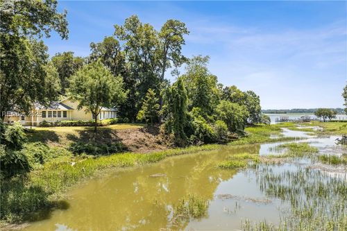 2 Pope Ln, Bluffton, SC, 29910-7030 | Card Image