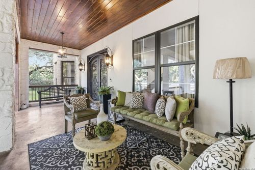 1723 Greystone Rdg, San Antonio, TX, 78258-4507 | Card Image