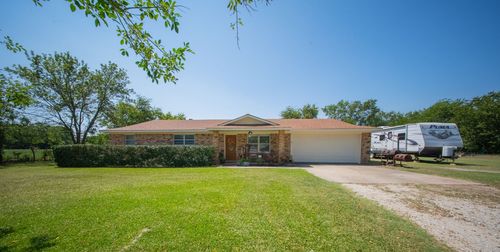 3291 N Grand Ave, Gainesville, TX, 76240-2359 | Card Image