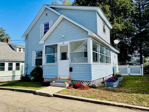 11 Chester Ct, Laconia, NH, 03246-2699 | Card Image