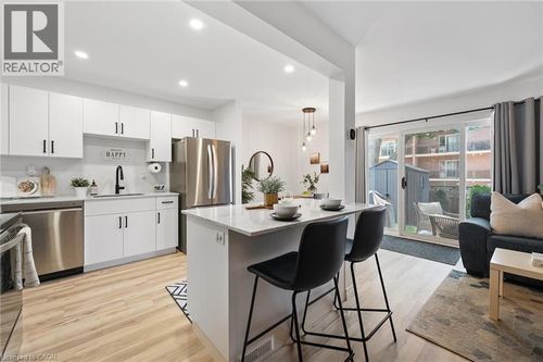 189-17 Old Pine Trail, Saint Catharines, ON, L2M6P9 | Card Image