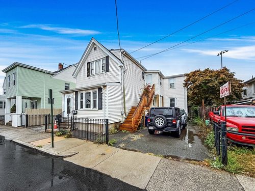 44 Kelvin St, Everett, MA, 02149-1829 | Card Image