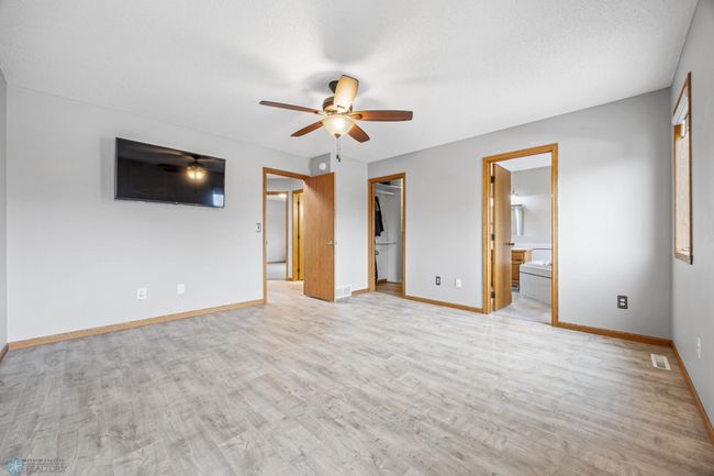 Primary Bedroom | Image 25