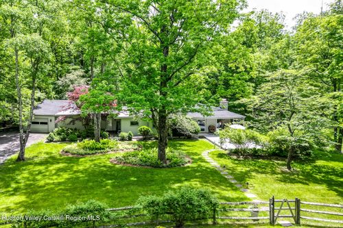35 Abbey Rd, Mount Tremper, NY, 12457-5006 | Card Image