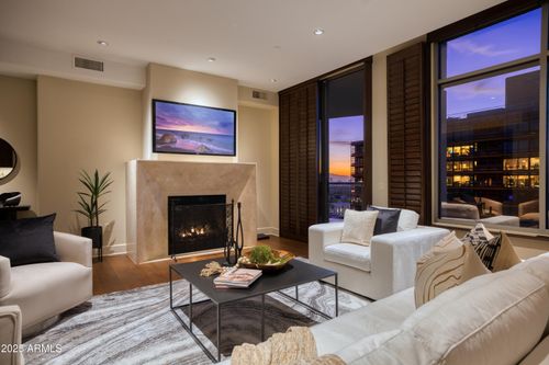 1101-2402 E Esplanade Ln, Phoenix, AZ, 85016-9108 | Card Image