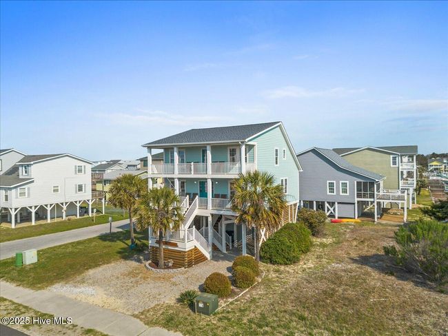 436 Ocean Blvd W, House other with 4 bedrooms, 4 bathrooms and null parking in Holden Beach NC | Image 5