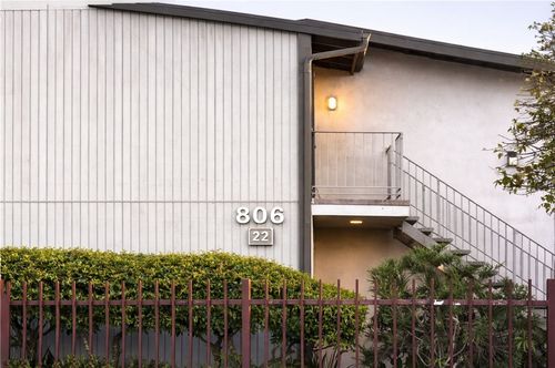 806 Coriander, Torrance, CA, 90502 | Card Image