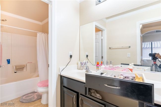 5023 Tunnel Falls Dr, House other with 3 bedrooms, 3 bathrooms and null parking in Las Vegas NV | Image 15