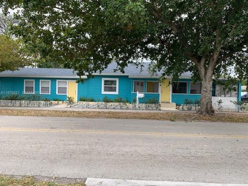1218 N 24th Ave, Hollywood, FL, 33020-3069 | Card Image