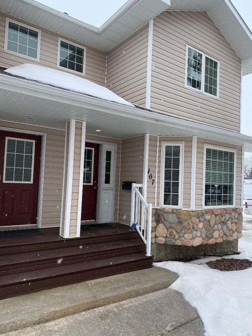 107-5015 56 St, Camrose, AB, T4V2C8 | Card Image