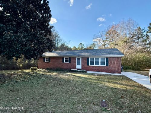 201 Shaw Rd, Hamlet, NC, 28345-2042 | Card Image
