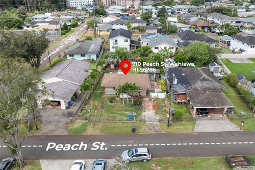 910 Peach St, Wahiawa, HI, 96786-2020 | Card Image