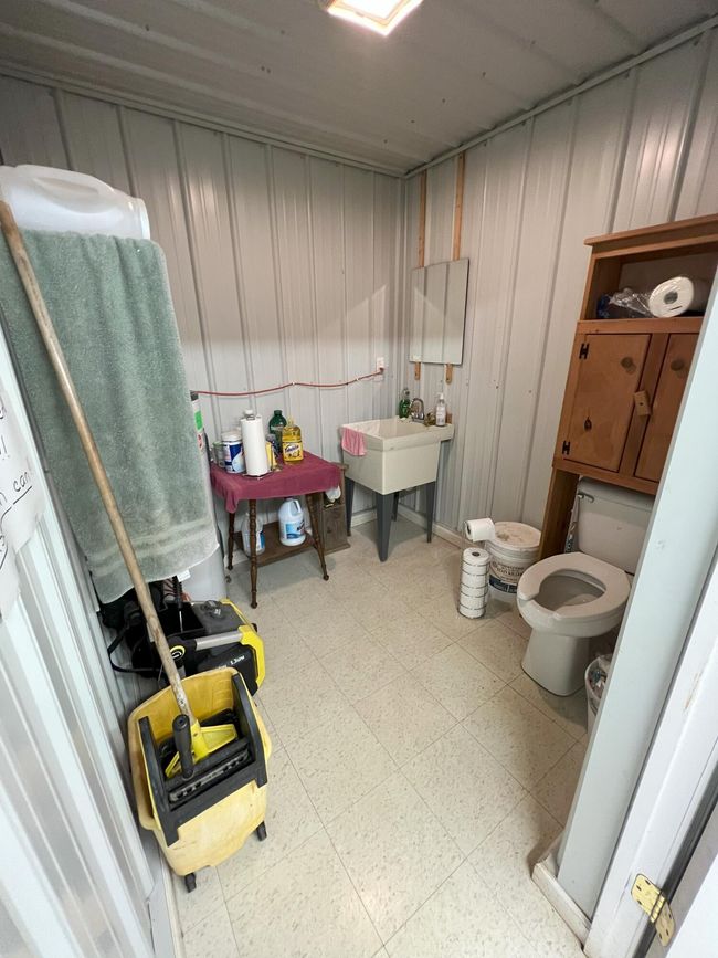201 Main St, Home with 0 bedrooms, 0 bathrooms and null parking in N Middletown KY | Image 31