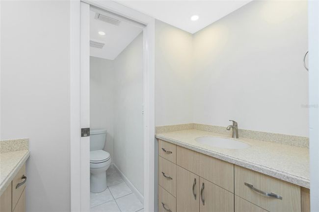 Primary Bathroom with Dual Sinks | Image 25