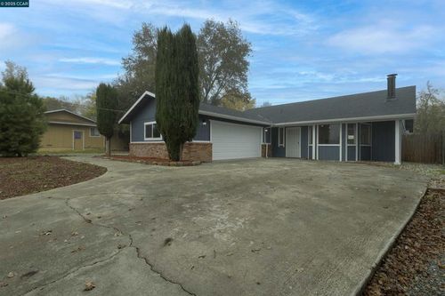 19896 Bear Valley Rd, Hidden Valley Lake, CA, 95467-8302 | Card Image