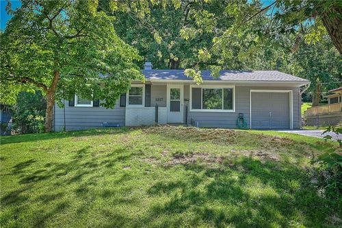 5317 Hunter St, Raytown, MO, 64133-2734 | Card Image