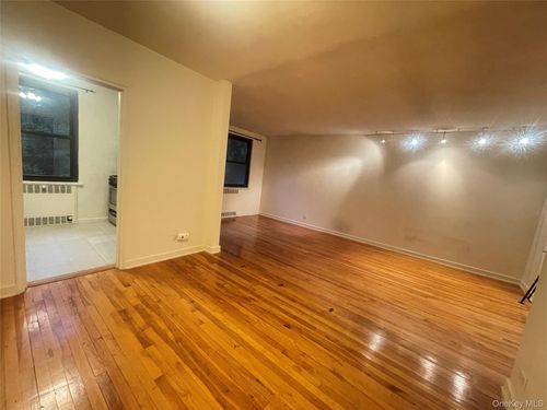 apt-2b-62 Rockledge Rd, Hartsdale, NY, 10530-3452 | Card Image