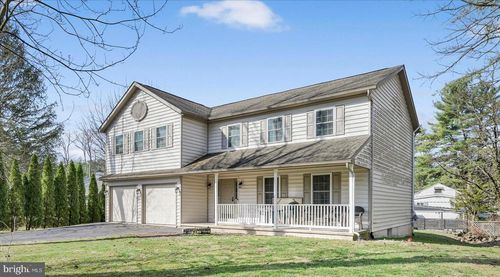 207 Pine Blvd, ORWIGSBURG, PA, 17961-9606 | Card Image