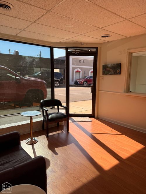 319 S Church St, Jonesboro, AR, 72401-2913 | Card Image