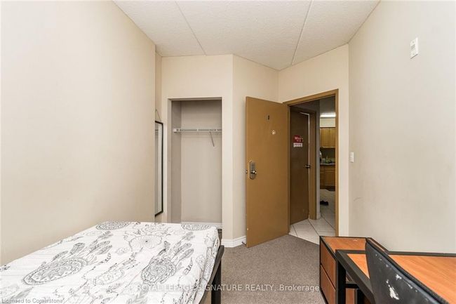 101 - 253 Lester St, House attached with 5 bedrooms, 2 bathrooms and null parking in Waterloo ON | Image 33