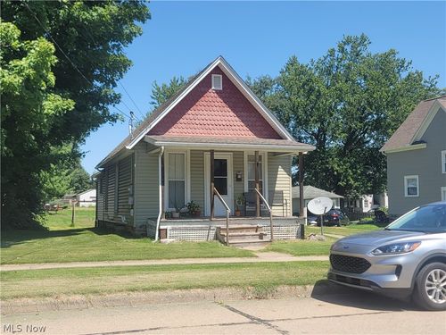 519 W Church St, Orrville, OH, 44667-1505 | Card Image