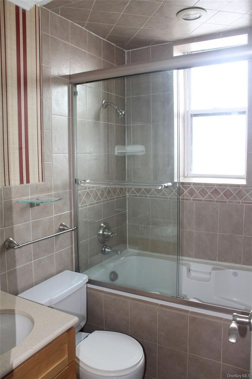 apt-4c-14-23 31st Ave, Astoria, NY, 11106-4559 | Card Image