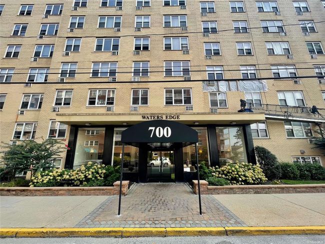 Front View of apartment building / complex | Image 26