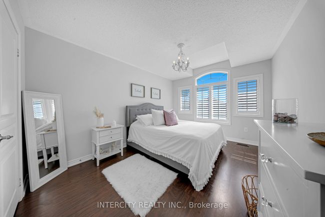 16 Heathcliffe Dr, House other with 3 bedrooms, 3 bathrooms and 4 parking in Woodbridge ON | Image 29