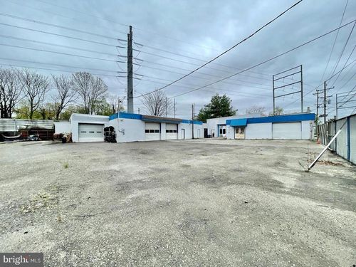510-502-510 New Broadway, Brooklawn, NJ, 08030-2622 | Card Image