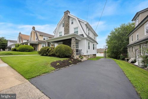 127 Foster Ave, UPPER DARBY, PA, 19082-1006 | Card Image