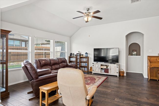 116 Cadyn Dr, House other with 3 bedrooms, 2 bathrooms and null parking in Keene TX | Image 18