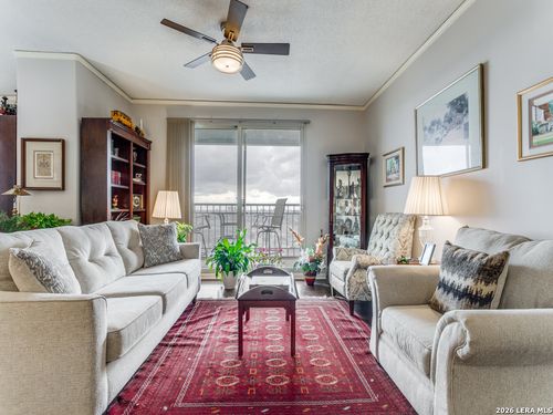 16171618-1 Towers Park Ln, San Antonio, TX, 78209-6423 | Card Image