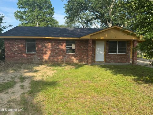 729 Kerry St, Greenville, MS, 38703-2731 | Card Image
