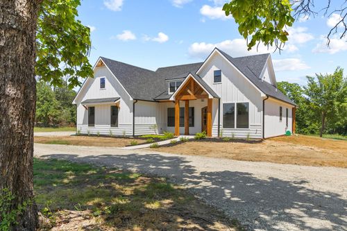 292 Fleming Rd, Bells, TX, 75414-2252 | Card Image