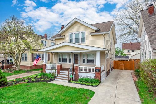 2126 Elbur Avenue, Lakewood, OH, 44107 | Card Image