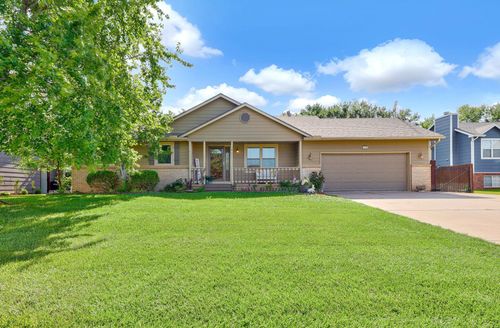 3110 Country Ln, Augusta, KS, 67010-2369 | Card Image