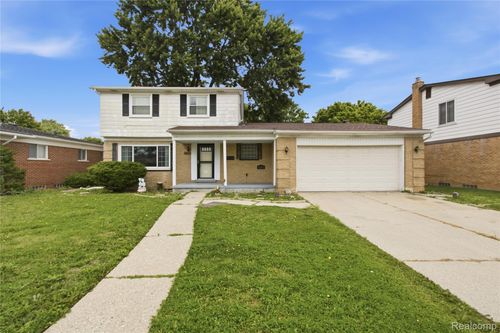 11721 Robinwood Blvd, Warren, MI, 48093-3064 | Card Image