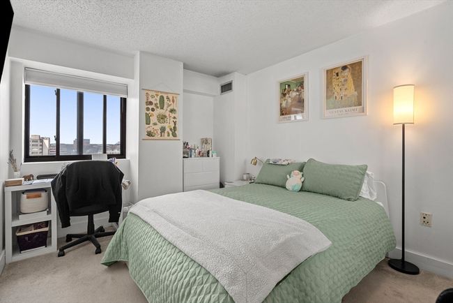 APT-502 - 15 N Beacon St, Condo with 2 bedrooms, 2 bathrooms and null parking in Boston MA | Image 11