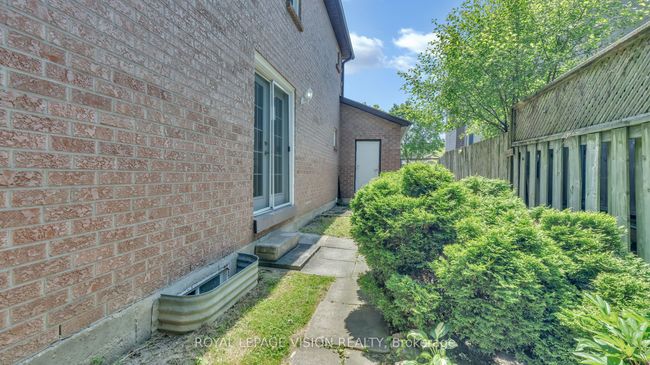 26 Ravenscroft Rd, House other with 5 bedrooms, 4 bathrooms and 3 parking in Ajax ON | Image 39