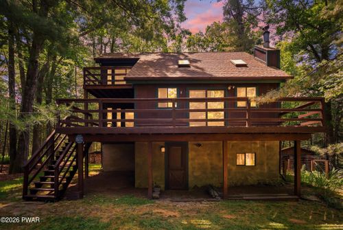 101 Hemlock Point Ct, Hawley, PA, 18428-4015 | Card Image
