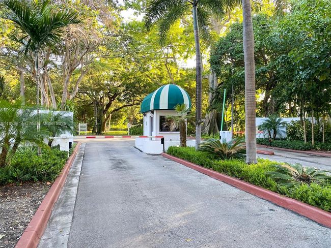3E - 770 Ne 69 Th St, Condo with 0 bedrooms, 1 bathrooms and null parking in Miami FL | Image 24