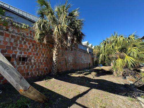 445 2nd St, CEDAR KEY, FL, 32625-5119 | Card Image