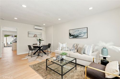d-648 W Main St, Tustin, CA, 92780-8511 | Card Image