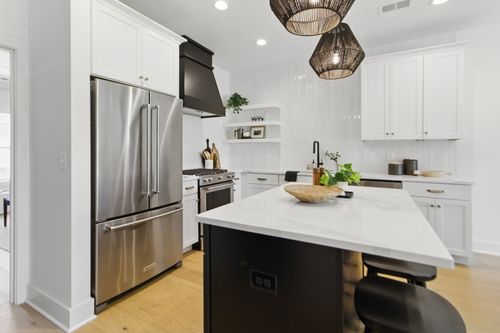lot-8-824D Watts Ln, Nashville, TN, 37209 | Card Image